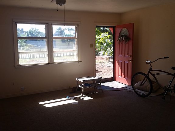 4th image of 2189 Orchid St