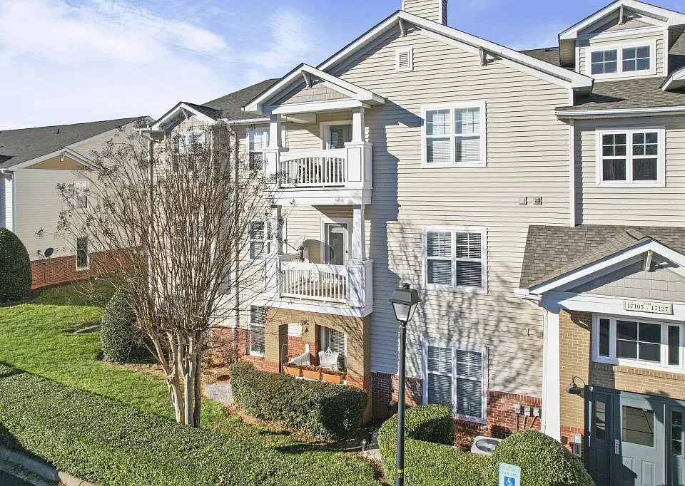 17113 Doe Valley Ct