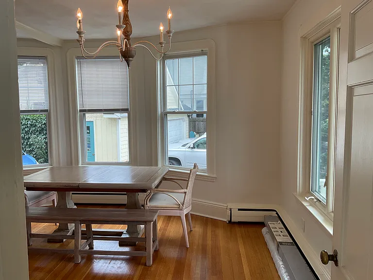 84 Humphrey St #1R — Photo 10