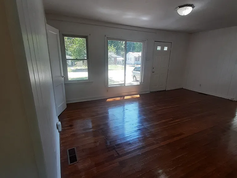622 Fayette Ave — Photo 16