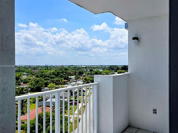 5th image of 1200 NE Miami Gardens Dr APT 1003W