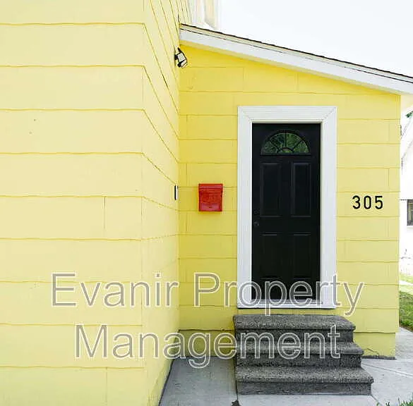 305 Wyoming St — Photo 3