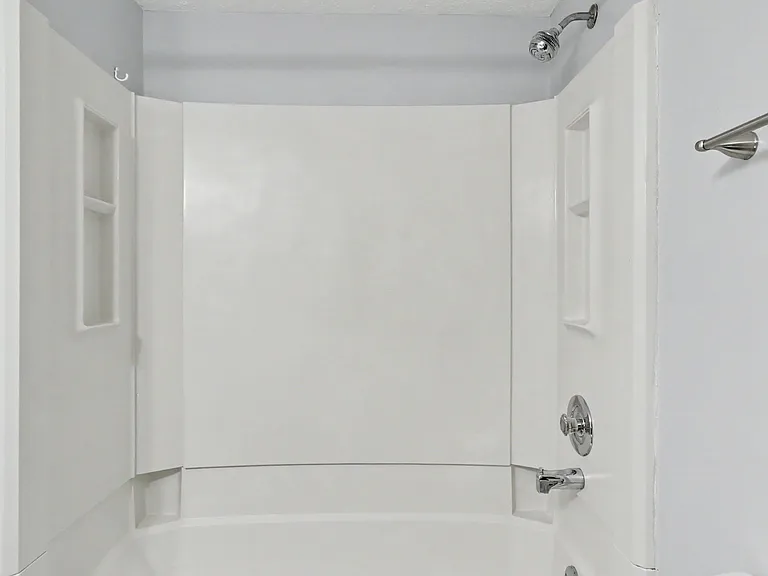 Upstairs Hall Full Bath