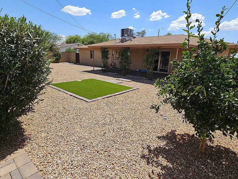 1331 S Edlin Ave — Photo 21