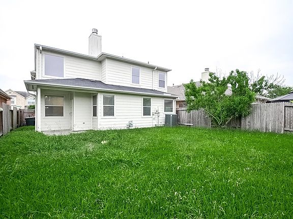 3rd image of 13207 Albelia Meadows Dr