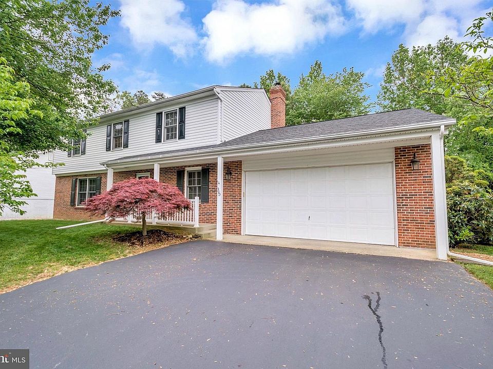 1st image of 35 Larkwood Ct