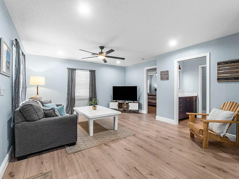 3303 Custer Ave — Photo 14