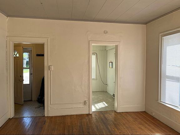 5th image of 418 Olive St #1