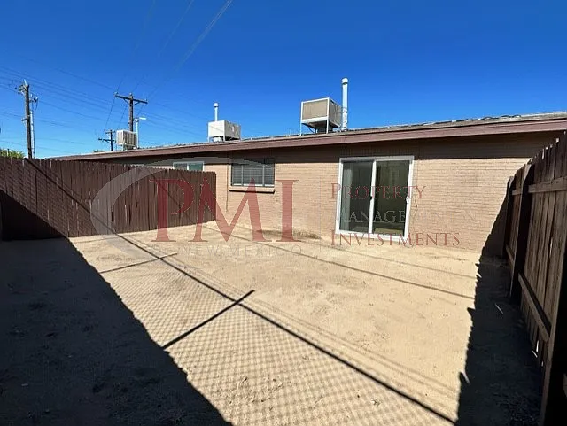 2105 Espina Street #10 — Photo 37