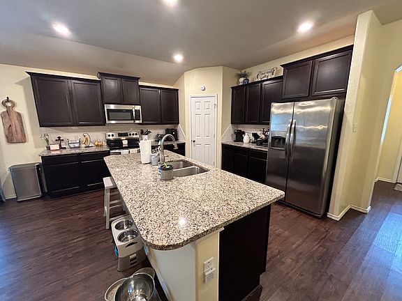 4th image of 1143 Lilac Ledge Dr