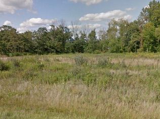 Erhart Rd, Grafton, OH 44280