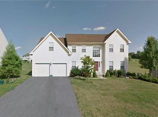 129 Walker Dr, Northampton, PA 18067