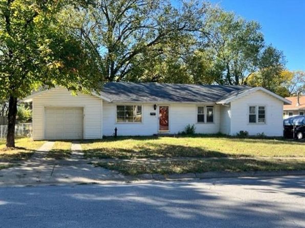 1011 N Washington St