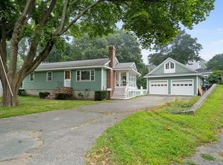 7 Locust St, Beverly, MA 01915