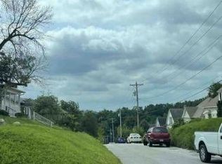 426 N Section St, Hannibal, MO 63401
