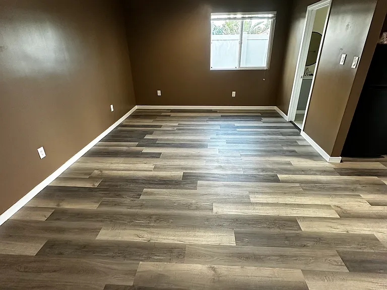 8118 Gentry Ave — Photo 5