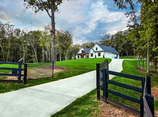 60 Pearl Ln, Cartersville, GA 30120