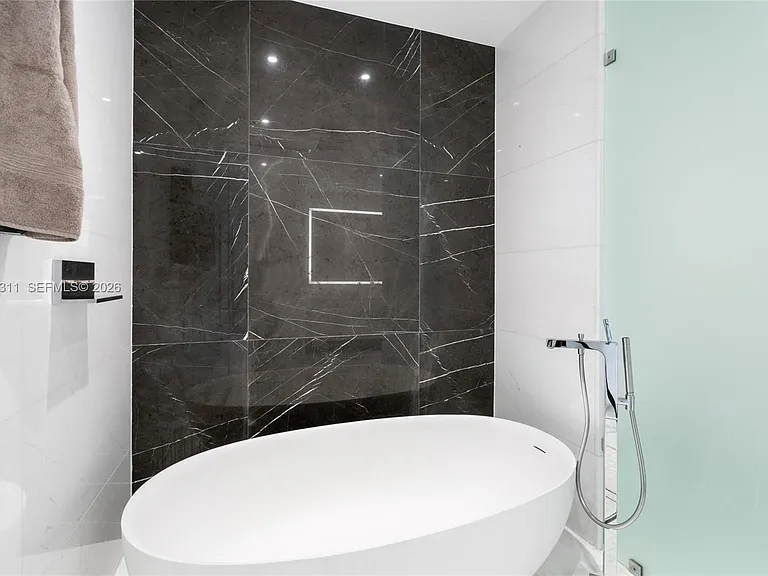 300 Biscayne Boulevard Way #4009W — Photo 43
