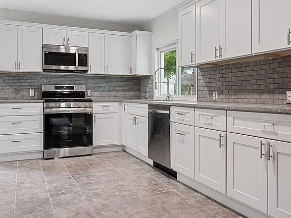 4th image of 619 Finley Ave