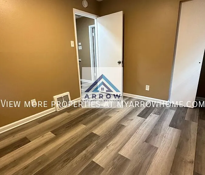 10637 Dunkeld Cir — Photo 18
