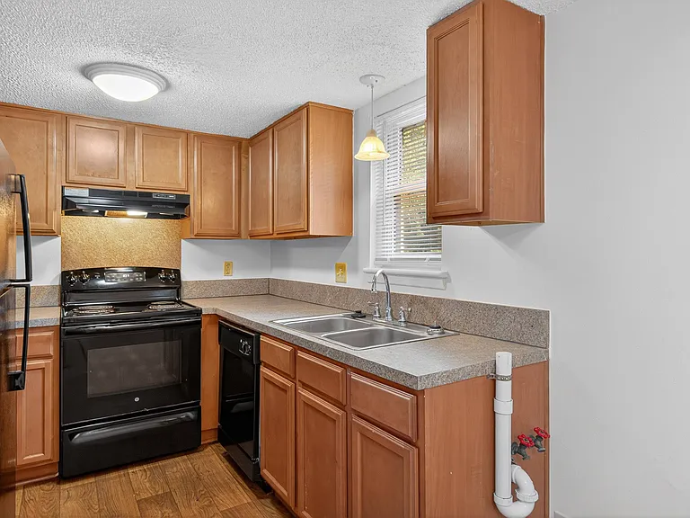 Woodlocke Apartments — Photo 53