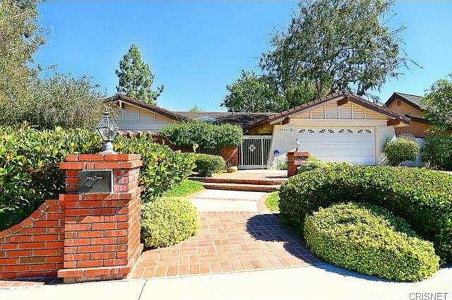 1st image of 19850 Greenbriar Dr