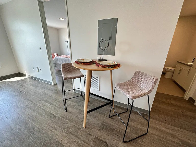 Red Oak at 409 Elm Street — Photo 48