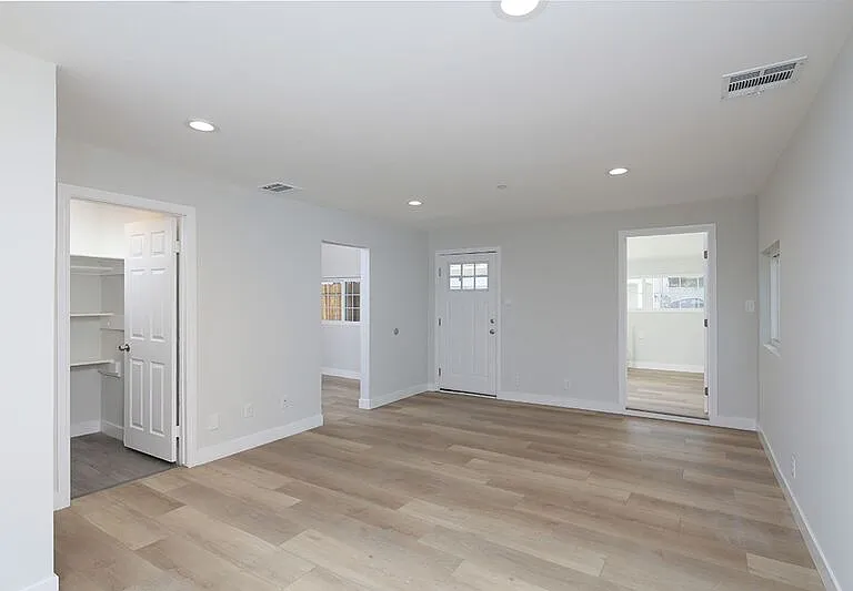 4360 Ocean View Blvd #A — Photo 7