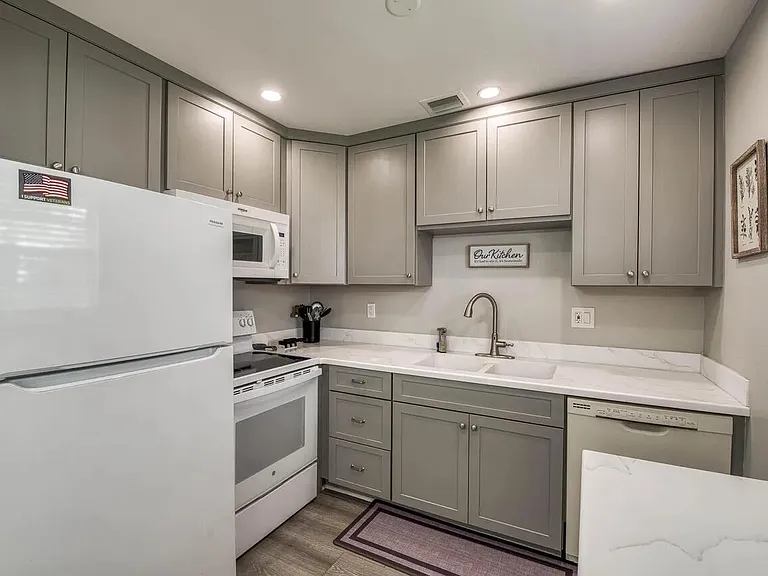 2929 SE Ocean Blvd #114-6 — Photo 5