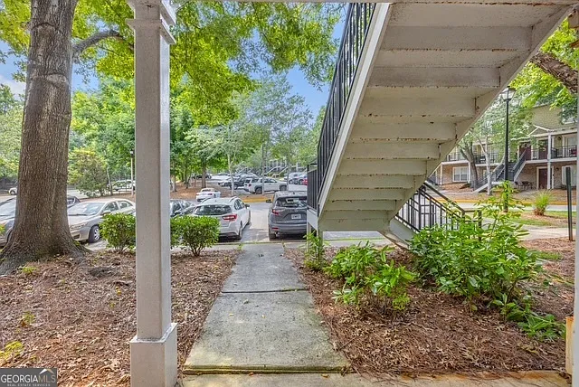 2 bed, 2.0 bath, $1,800 — Photo 3
