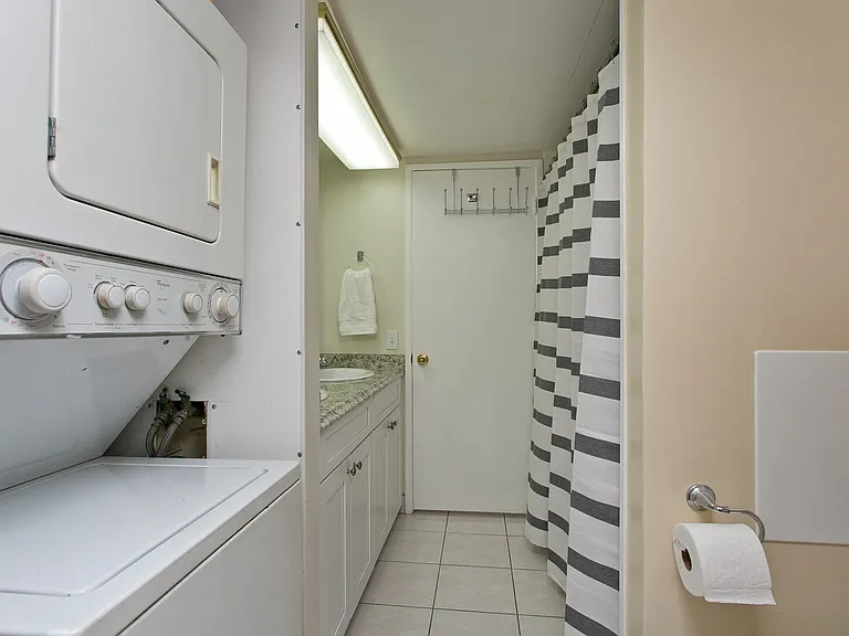 Nahua St — Photo 10