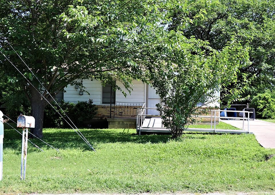 1st image of 2717 McKinney Dr