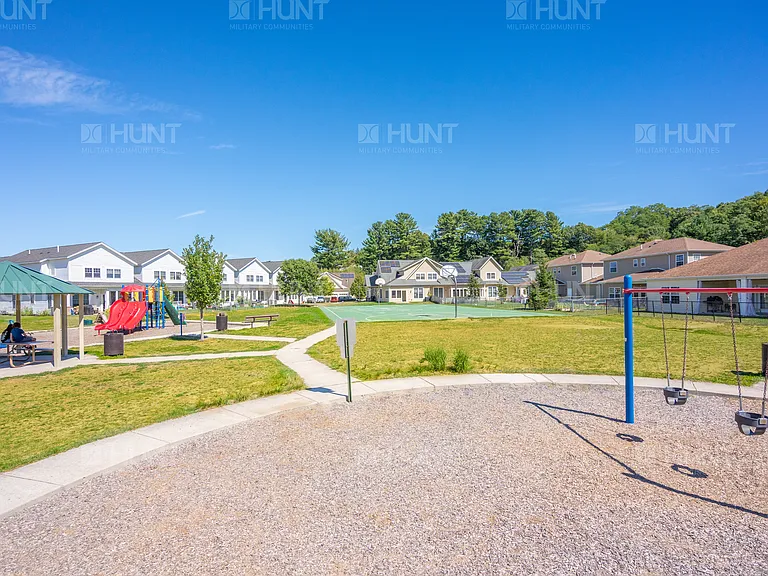 Hanscom Family Housing — Photo 35