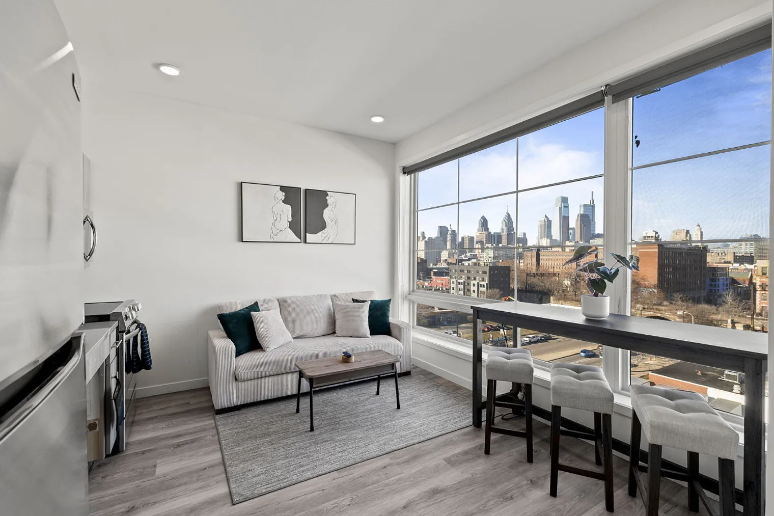 1 bed, 1.0 bath, 6027 sqft, $5,400 — Photo 1