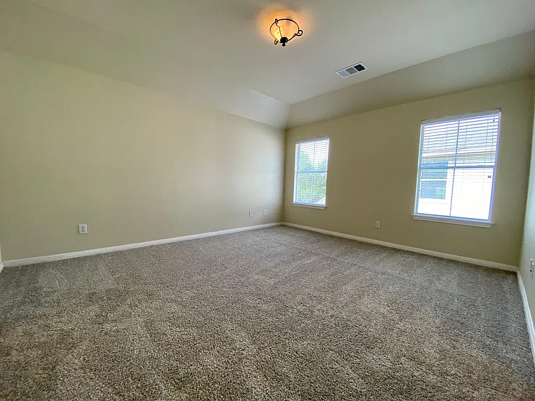 2314 Zoa Dr — Photo 35