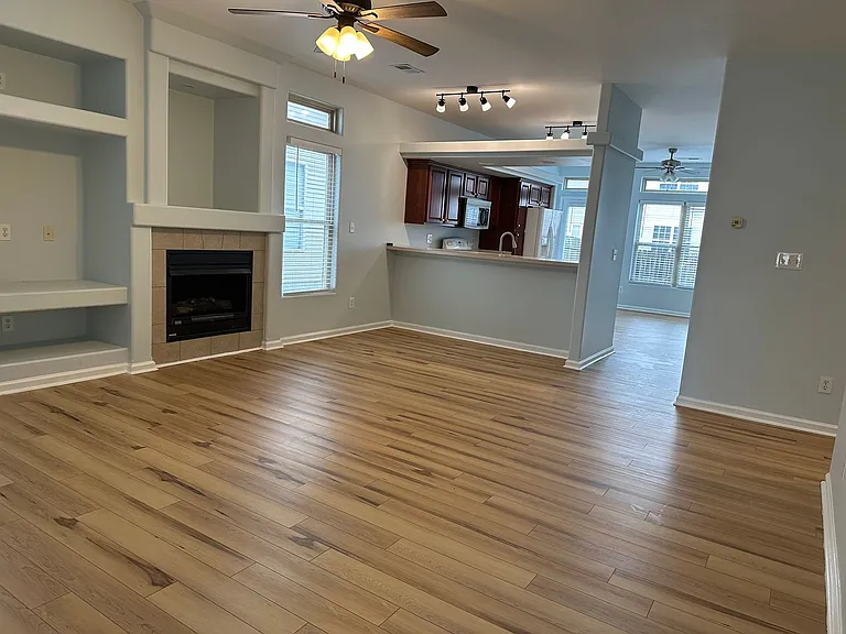 333 Spring Valley Ln — Photo 21
