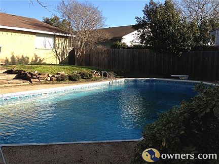 1st image of 2206 Lockwood Dr