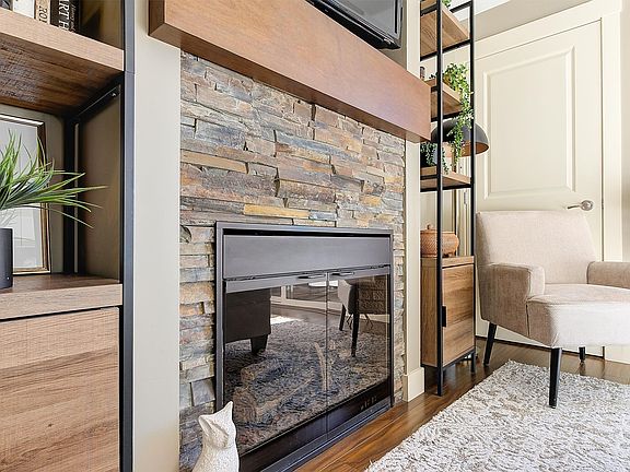 4th image of 3521 Carrington Rd Unit 201