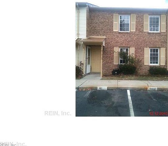 1st image of 8 Penn Cir APT C