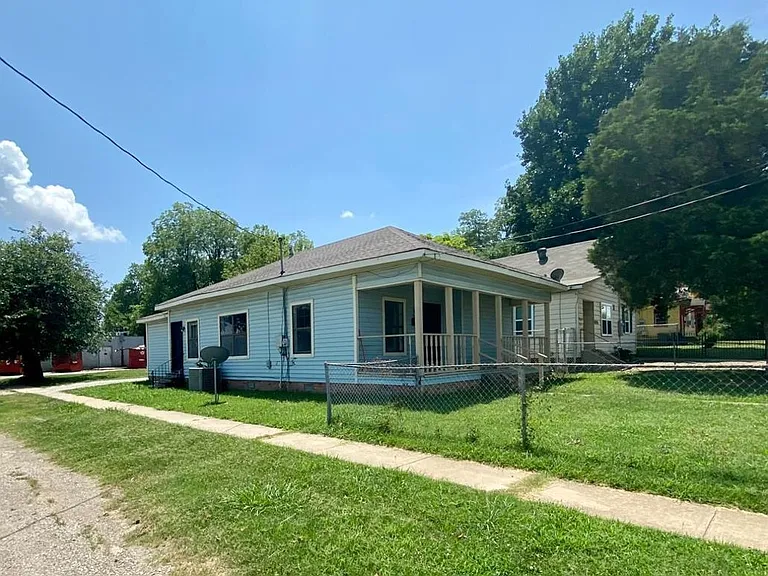 411 Krewson St — Photo 13