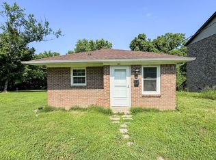 211 Hayes Ave, Hartsville, TN 37074