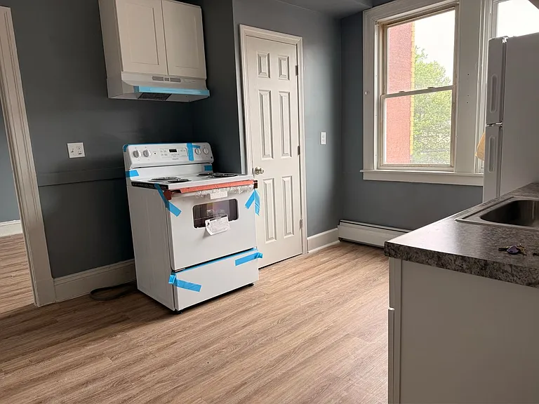 353 Capitol Ave — Photo 9