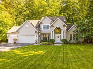 741 Hailey Dr, Webster, NY 14580