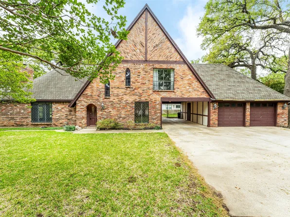 1308 Clover Hill Rd, Mansfield, TX 76063