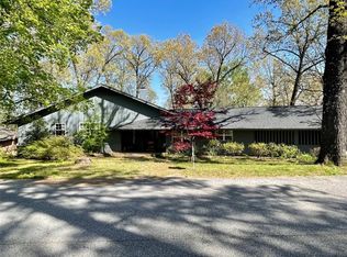 203 Suttle Dr, Springdale, AR 72764