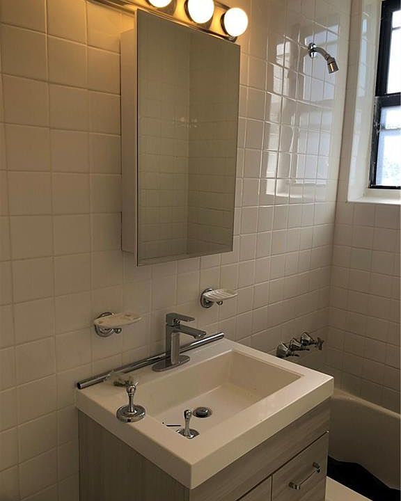 1st image of 50 Shore Blvd APT 4K