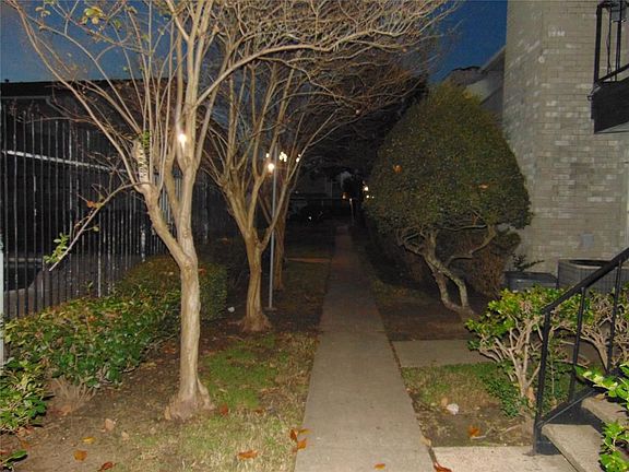 2nd image of 9700 Leawood Blvd #3/20