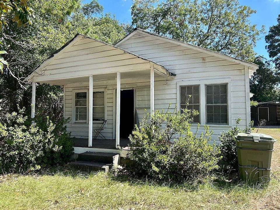 1st image of 9 Reese St