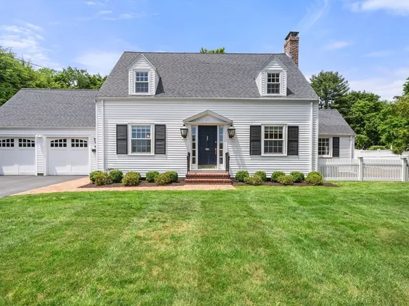 37 Salisbury Dr, Westwood, MA 02090