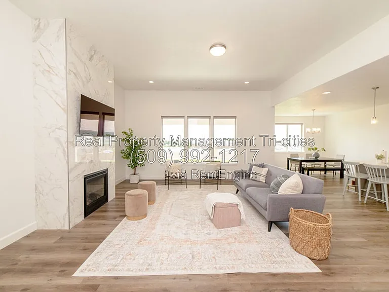 8004 Massey Dr — Photo 5